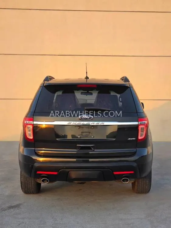 Ford Explorer 2013 for Sale in Sharjah Image-6
