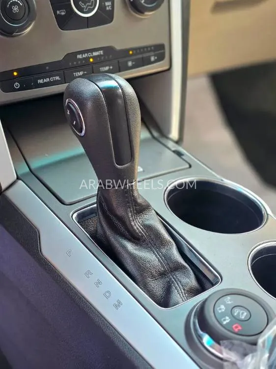 Ford Explorer 2014 for Sale in Sharjah Image-13