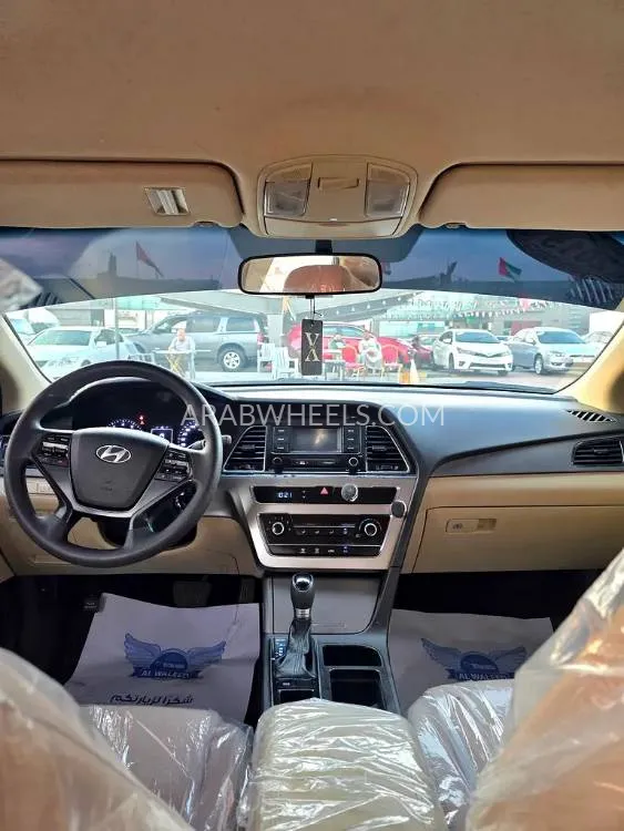 Hyundai Sonata 2015 for Sale in Sharjah Image-10