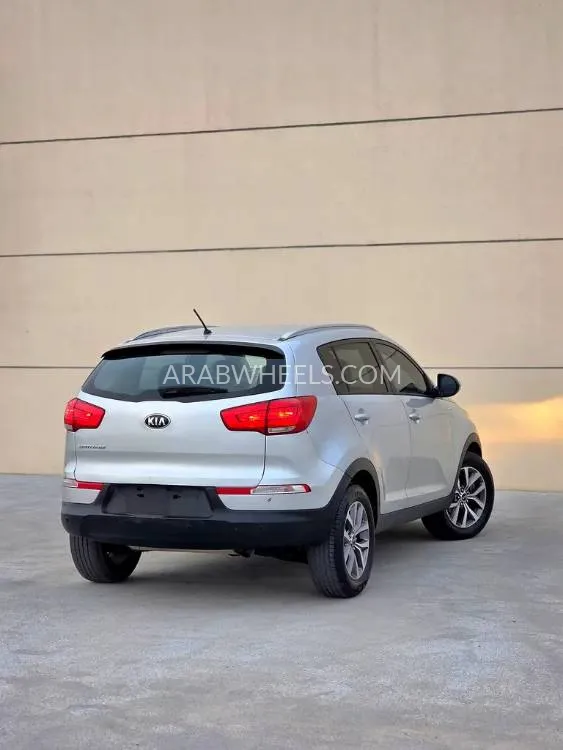 Kia Sportage 2015 for Sale in Sharjah Image-8