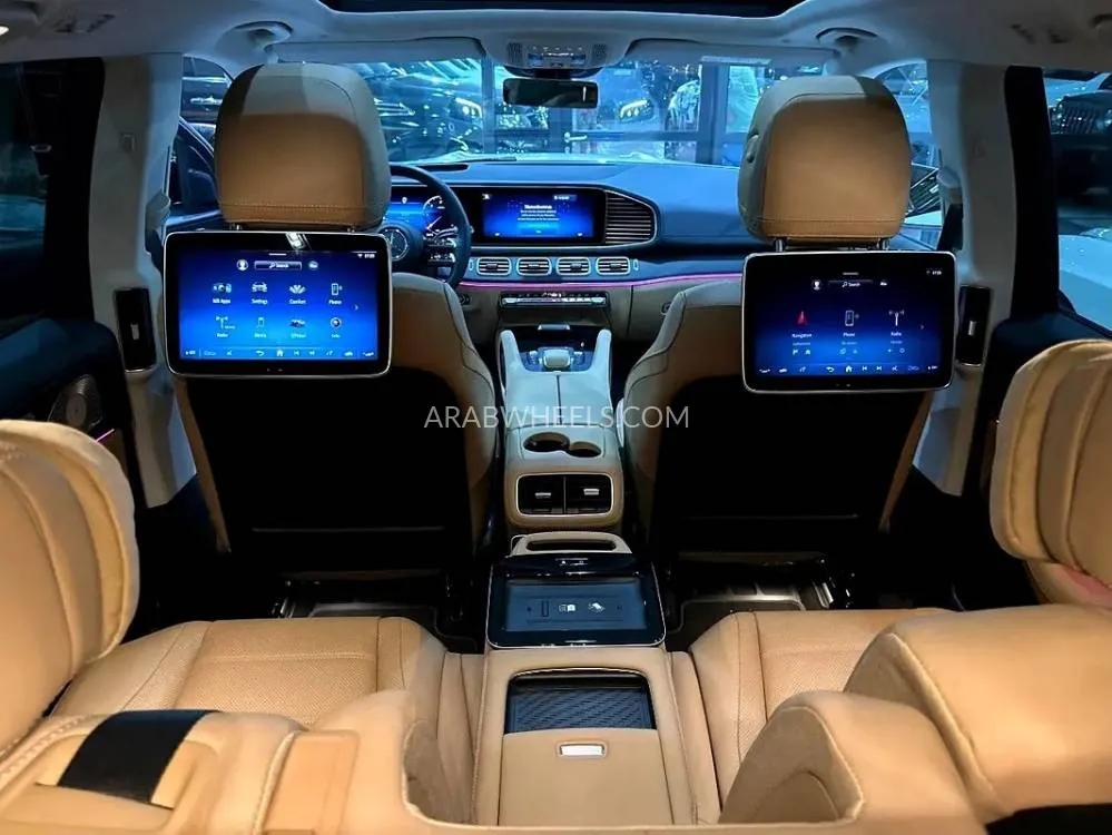 مرسيدس بنز GLS 2025 for Sale in دبي Image-7