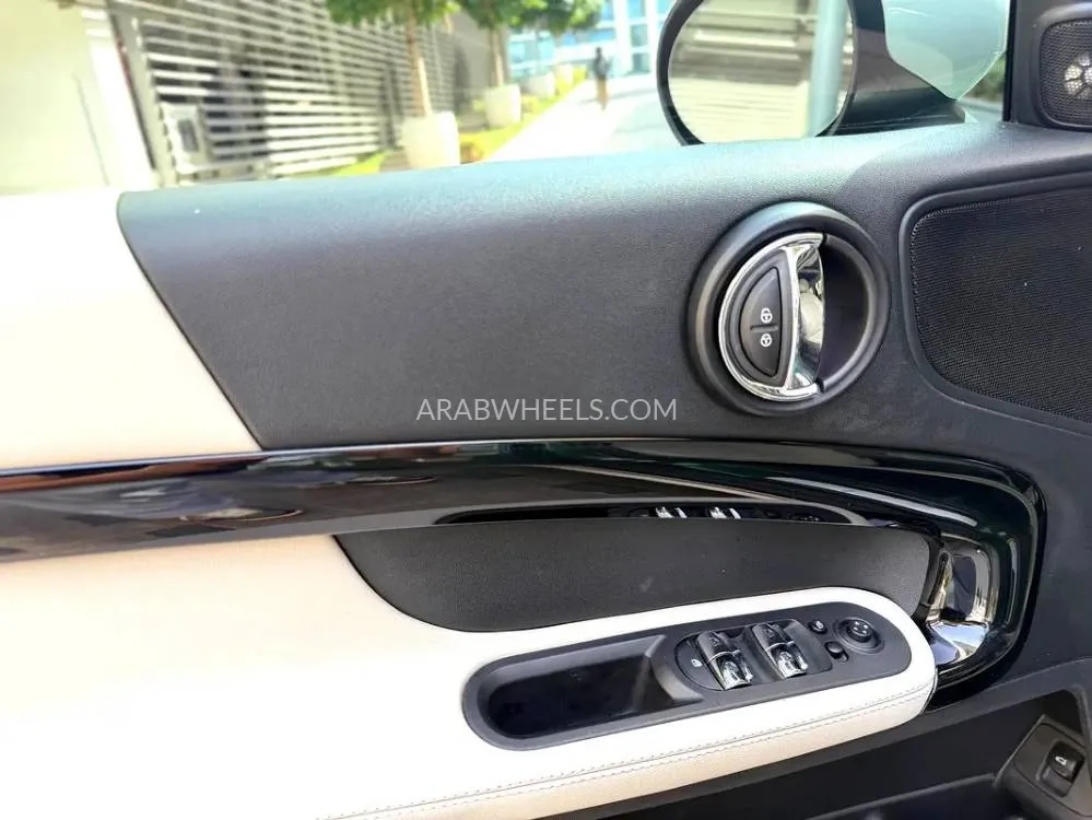 Mini Countryman 2020 for Sale in Dubai Image-2