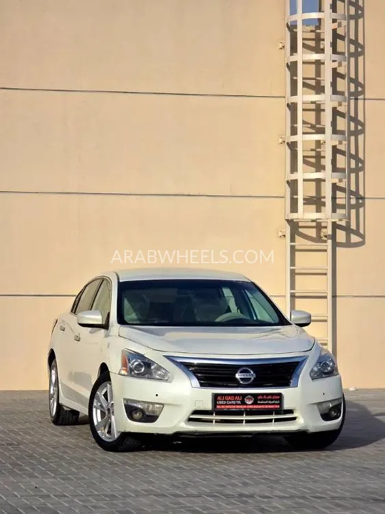 Nissan Altima 2016 for Sale in Sharjah Image-14