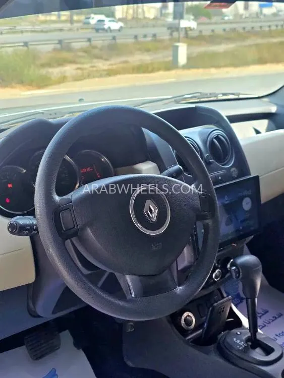 Renault Duster 2017 for Sale in Sharjah Image-12