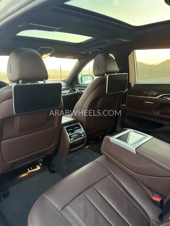 BMW 7 series 2019 for Sale in Abu Dhabi Image-19