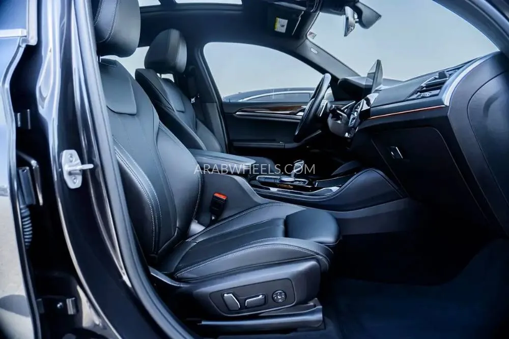 BMW X4 2024 for Sale in Dubai Image-8