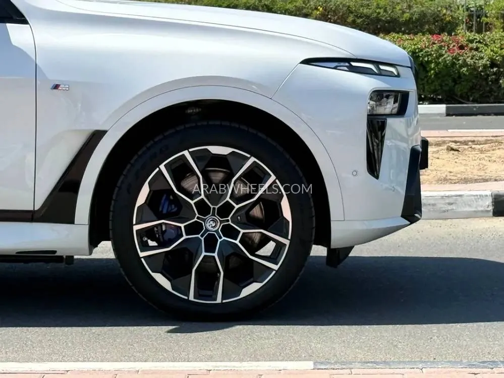 بي إم دبليو X7 2025 for Sale in دبي Image-13