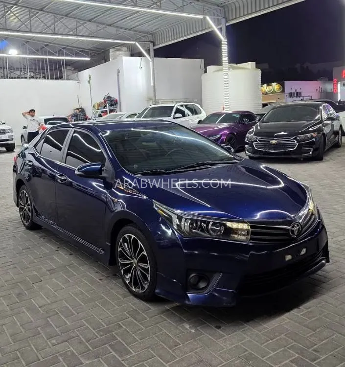 Toyota Corolla 2015 for Sale in Ajman Image-2