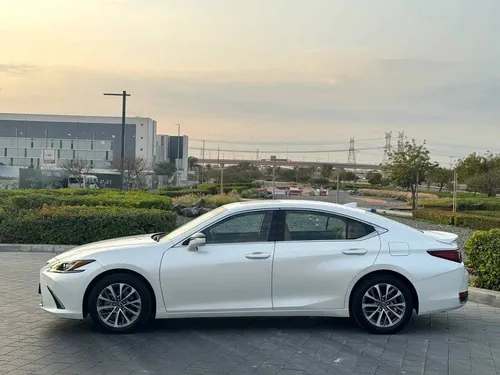 Lexus ES 2023 for Sale