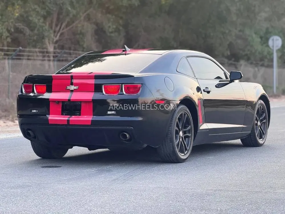 Chevrolet Camaro 2011 for Sale in Sharjah Image-7