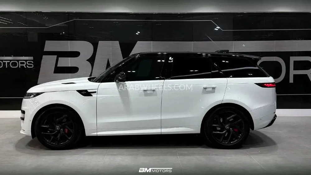 Land Rover Range Rover Sport 2023 for Sale in Dubai Image-4