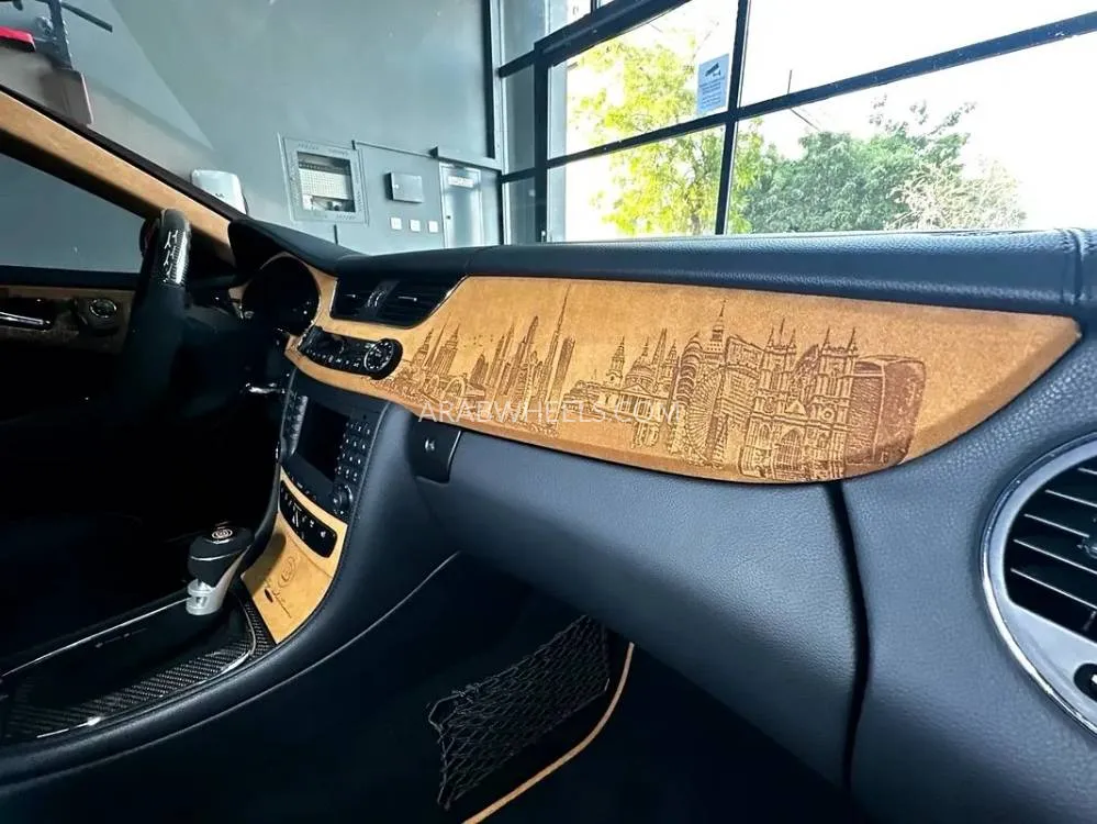 Mercedes Benz CLS Class 2005 for Sale in Dubai Image-8