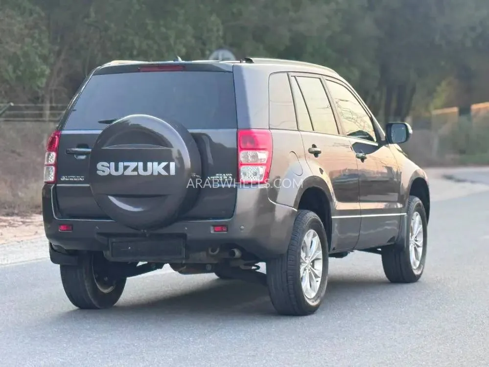 Suzuki Grand Vitara 2014 for Sale in Sharjah Image-5