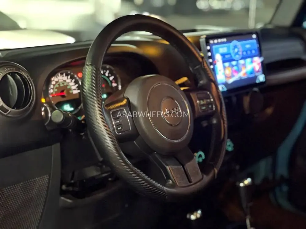 Jeep Wrangler 2018 for Sale in Sharjah Image-10