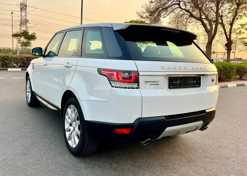 Land Rover Range Rover Sport 2016 for Sale in Dubai Image-5