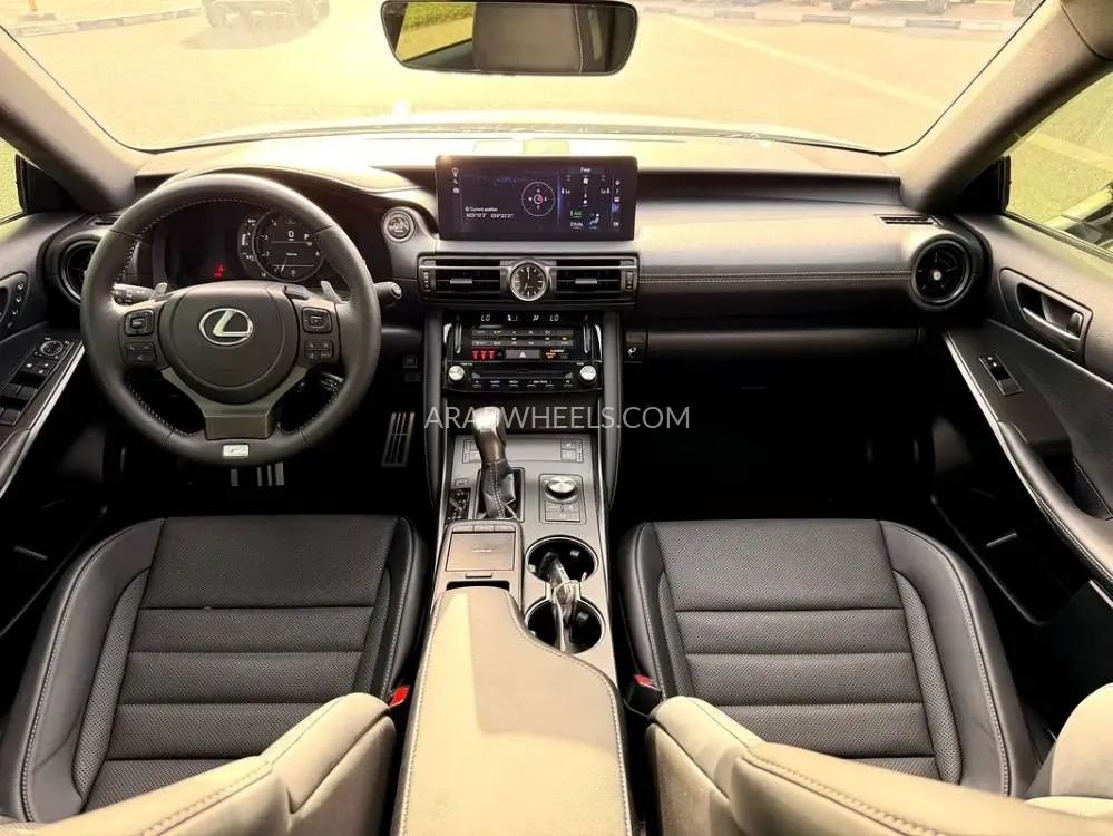 Lexus IS 2025 for Sale in Dubai Image-18