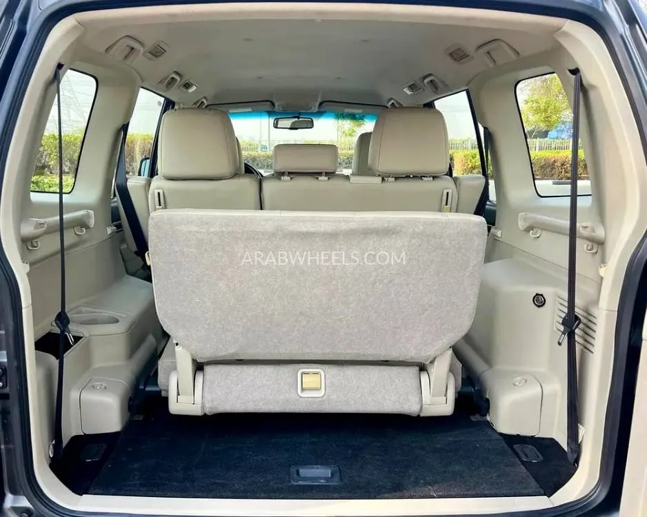 Mitsubishi Pajero 2017 for Sale in Dubai Image-17