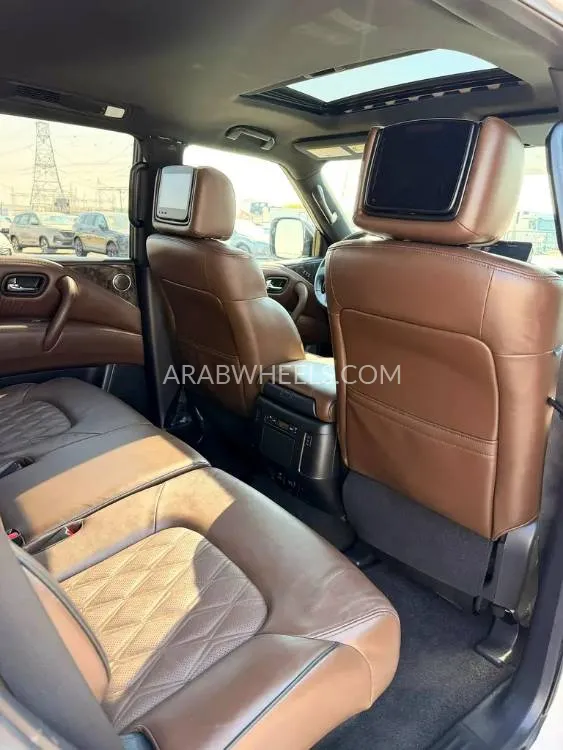 Nissan Armada 2021 for Sale in Dubai Image-4