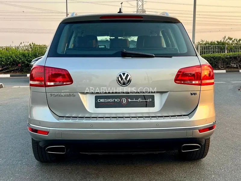 Volkswagen Touareg 2018 for Sale in Dubai Image-5
