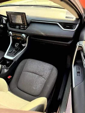 تويوتا راف 4 2.5L AWD XLE 2020 for Sale