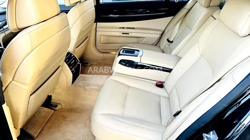 BMW 7 series 2010 for Sale in Dubai Image-8