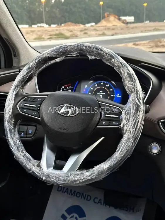 Hyundai Grand Santa Fe 2020 for Sale in Dubai Image-11