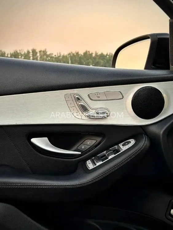 Mercedes Benz GLC Class 2019 for Sale in Dubai Image-13