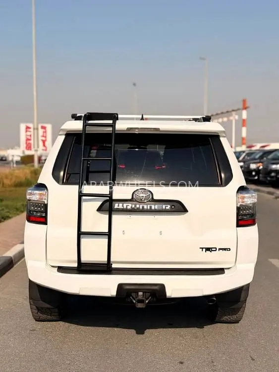 Toyota 4Runner 2019 for Sale in Dubai Image-13