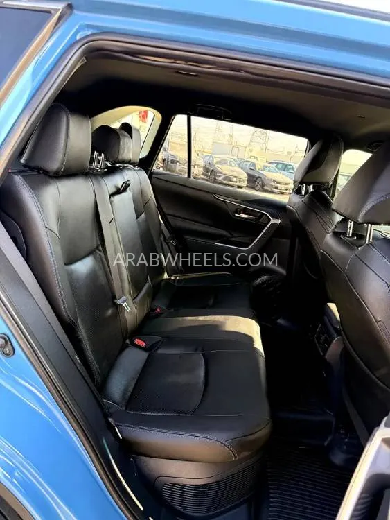 Toyota Rav4 2023 for Sale in Dubai Image-15