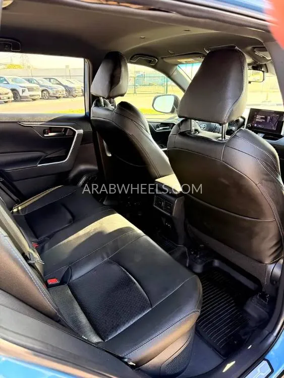Toyota Rav4 2023 for Sale in Dubai Image-16