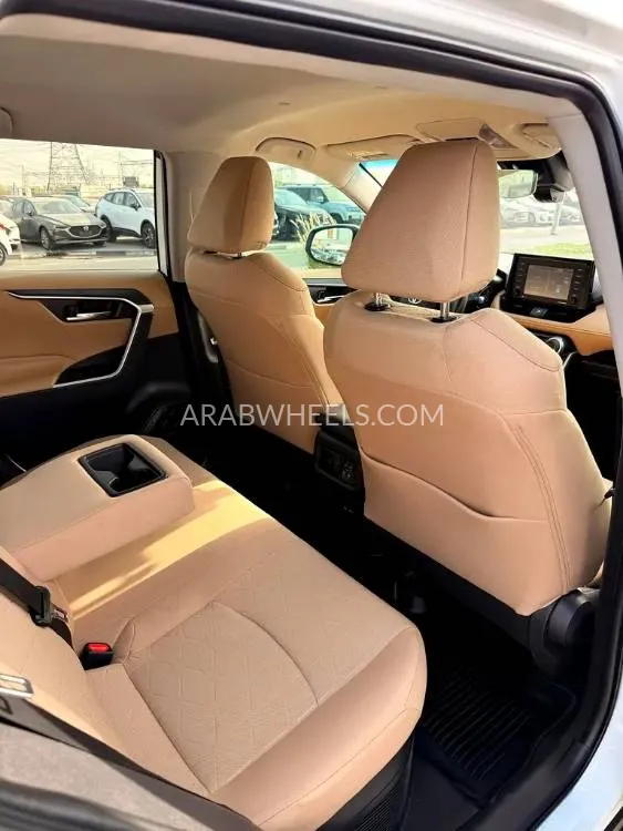 Toyota Rav4 2022 for Sale in Dubai Image-5