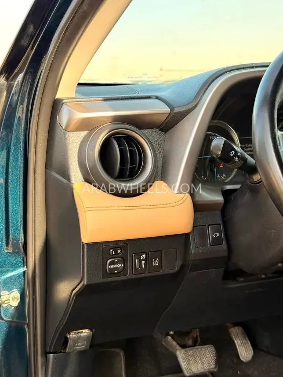 Toyota Rav4 2018 for Sale in Dubai Image-10