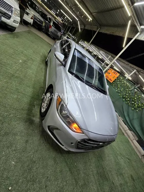 Hyundai Elantra 2017 for Sale in Ajman Image-8