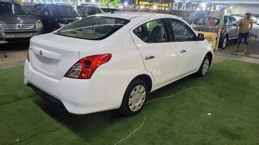 Nissan Sunny 2018 for Sale in Ajman Image-12
