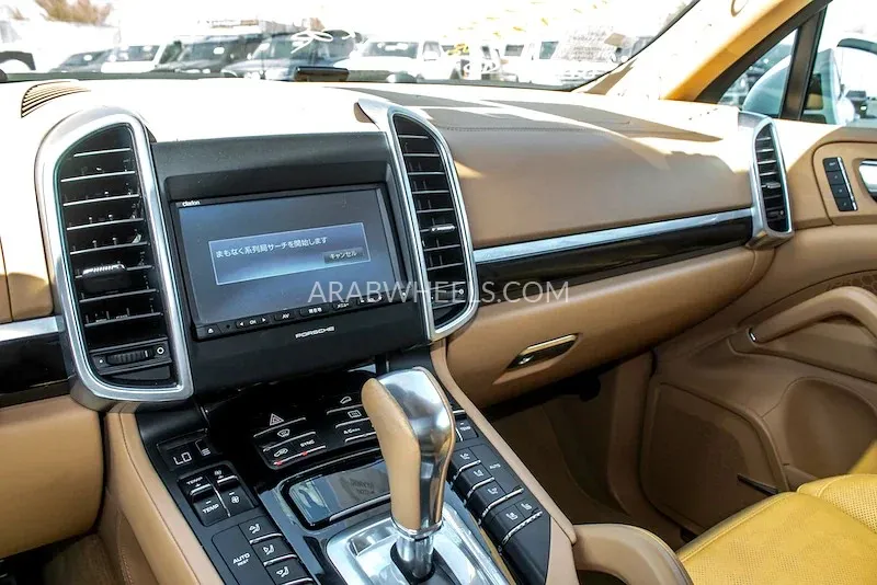 Porsche Cayenne 2016 for Sale in Dubai Image-6