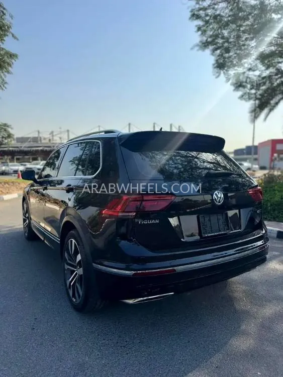 Volkswagen Tiguan 2018 for Sale in Dubai Image-12