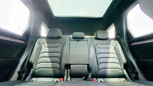  فولكس واجن طوارق آر لاين سعة ٣.٠ لتر تيربو 2021 for Sale