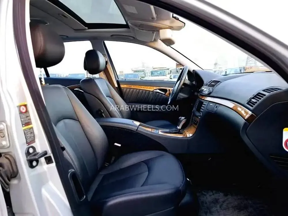 Mercedes Benz E Class 2008 for Sale in Dubai Image-15