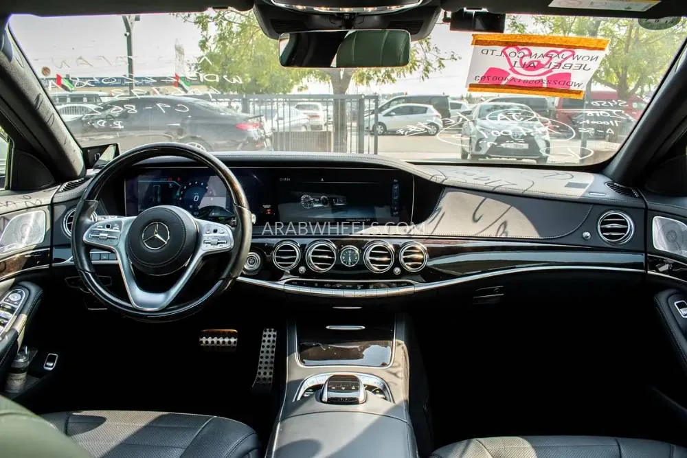 Mercedes Benz CLS Class 2018 for Sale in Dubai Image-10