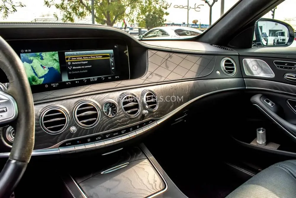 Mercedes Benz CLS Class 2018 for Sale in Dubai Image-16