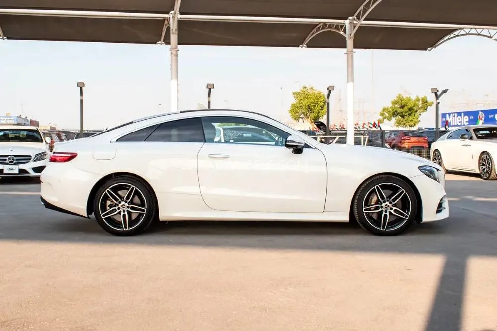 Mercedes Benz E Class 2019 for Sale in Dubai Image-11