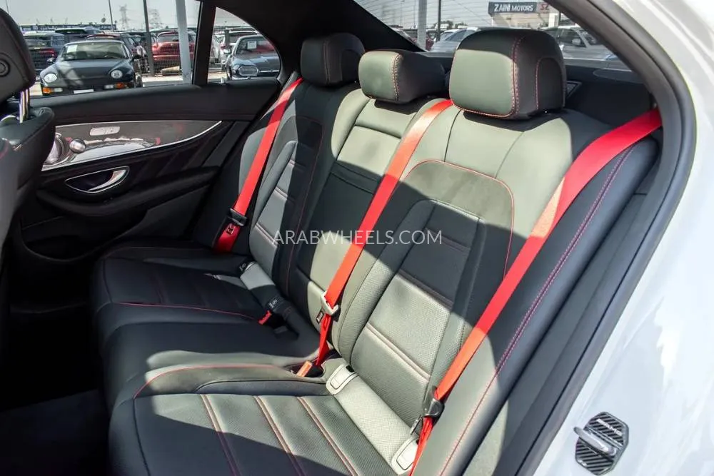Mercedes Benz E Class 2019 for Sale in Dubai Image-4