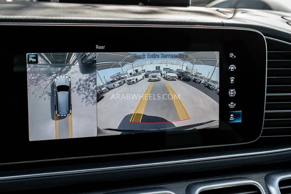 Mercedes Benz GLS 2022 for Sale in Dubai Image-3