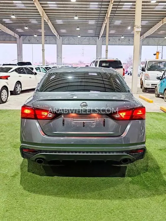 Nissan Altima 2021 for Sale in Umm Al Quwain Image-18
