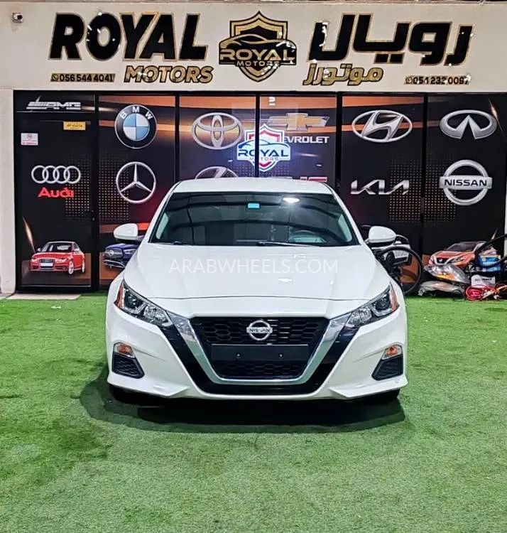 Nissan Altima 2020 for Sale in Umm Al Quwain Image-2