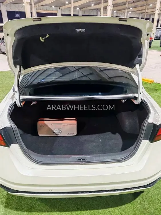 Nissan Altima 2020 for Sale in Umm Al Quwain Image-6