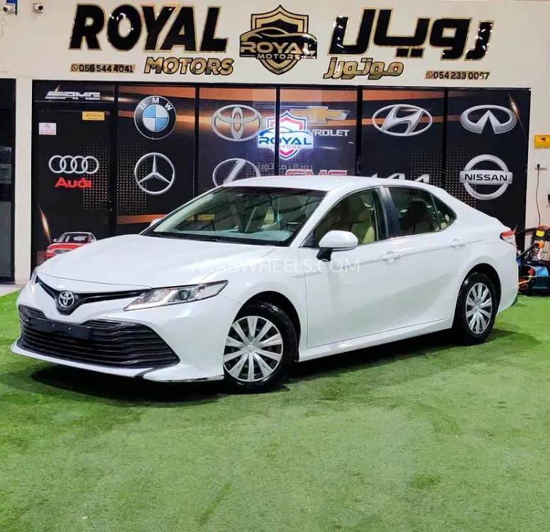 Toyota Camry 2019 for Sale in Umm Al Quwain Image-5