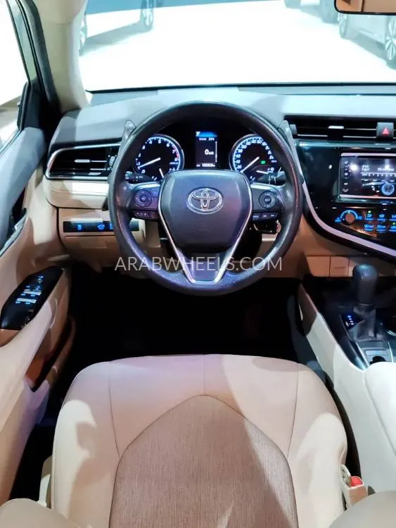 Toyota Camry 2019 for Sale in Umm Al Quwain Image-11