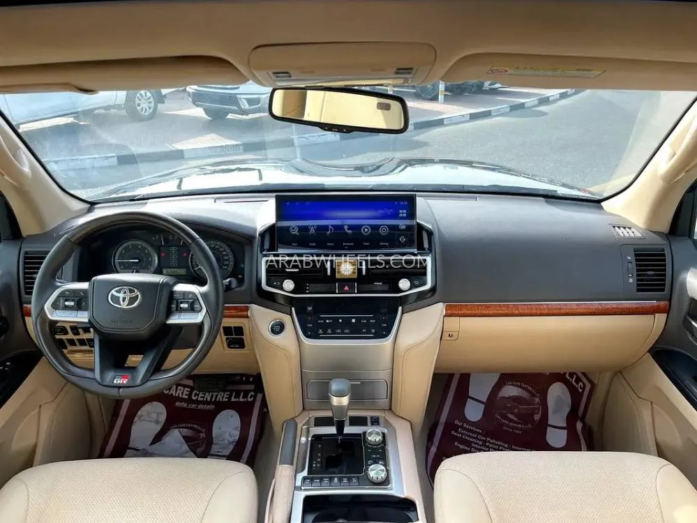تويوتا لاند كروزر 2012 for Sale in دبي Image-4