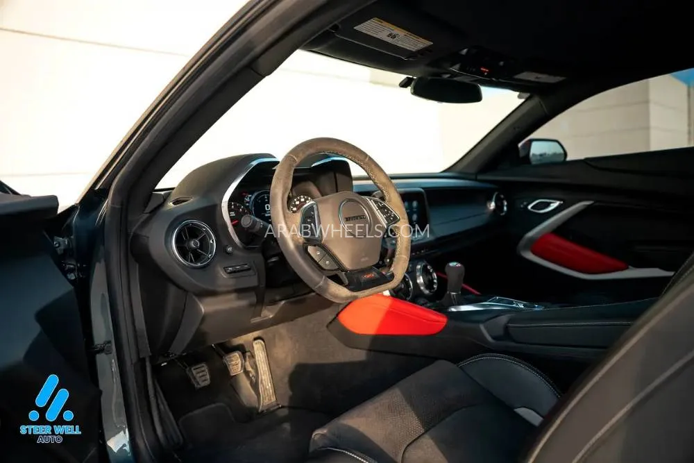 شيفروليه كامارو 2021 for Sale in الشارقة Image-7